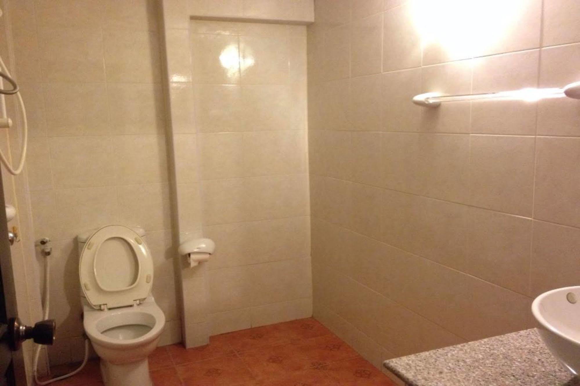 Bon Ca Va Hotell Chiang Mai Eksteriør bilde